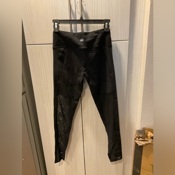 Alo leggings - Picture 2 of 3